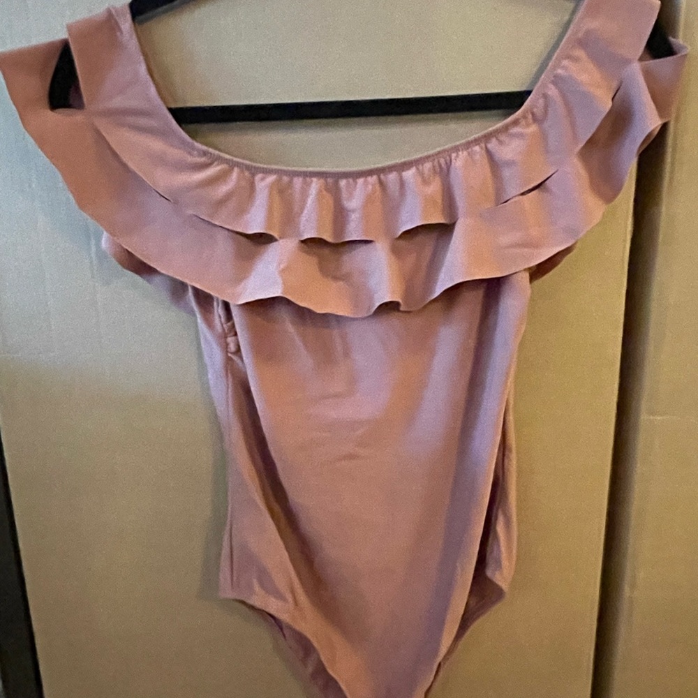 OFF THE SHOULDER BODYSUIT